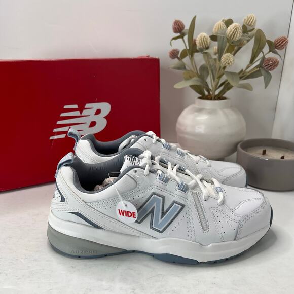 New Balance WX608V5 Faux Leather Sneakers White/Blue Women 8 Wide Tried On - Picture 1 of 10